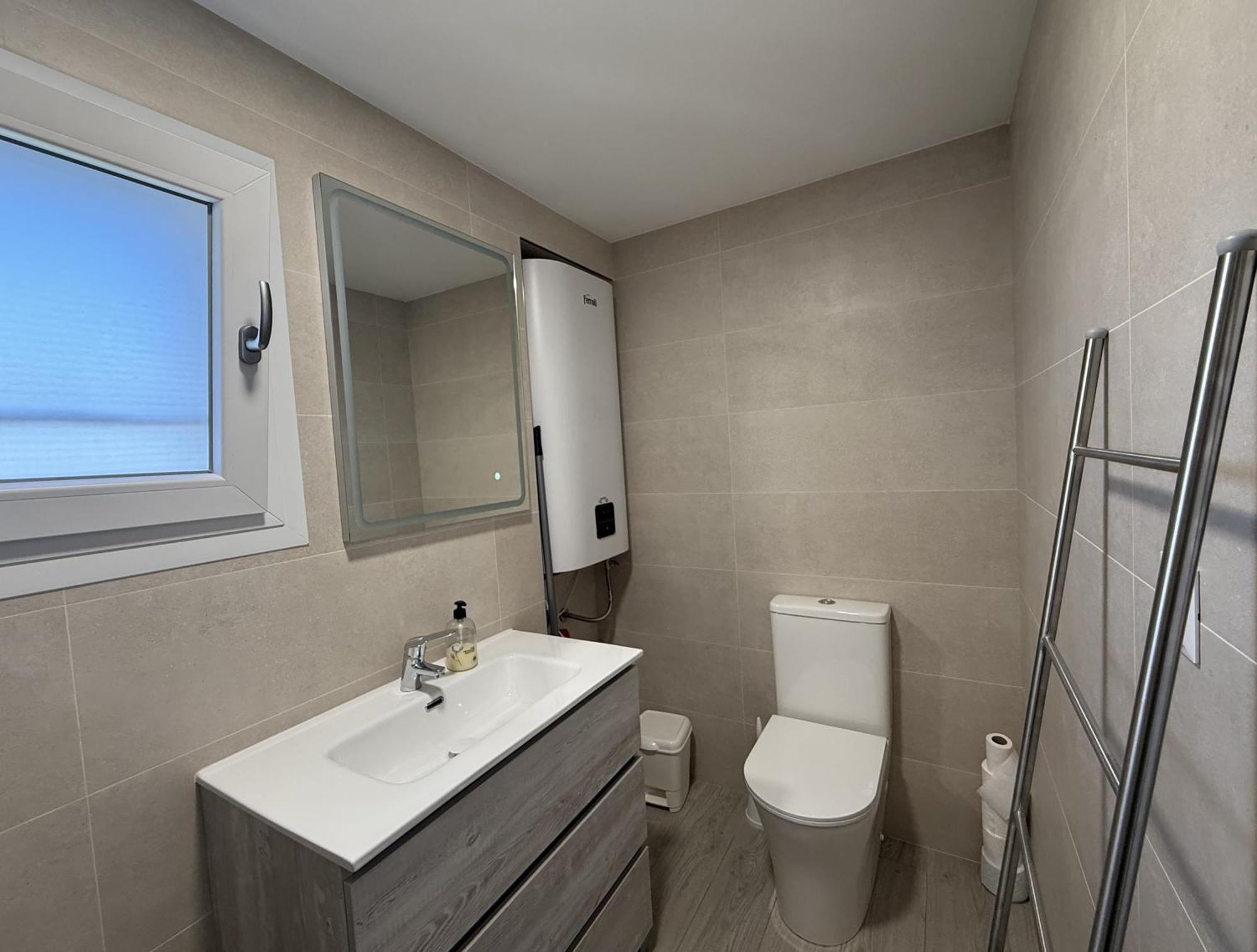 R39 Modern One Bedroom Alcantara לה קאלה דה מיחאס מראה חיצוני תמונה