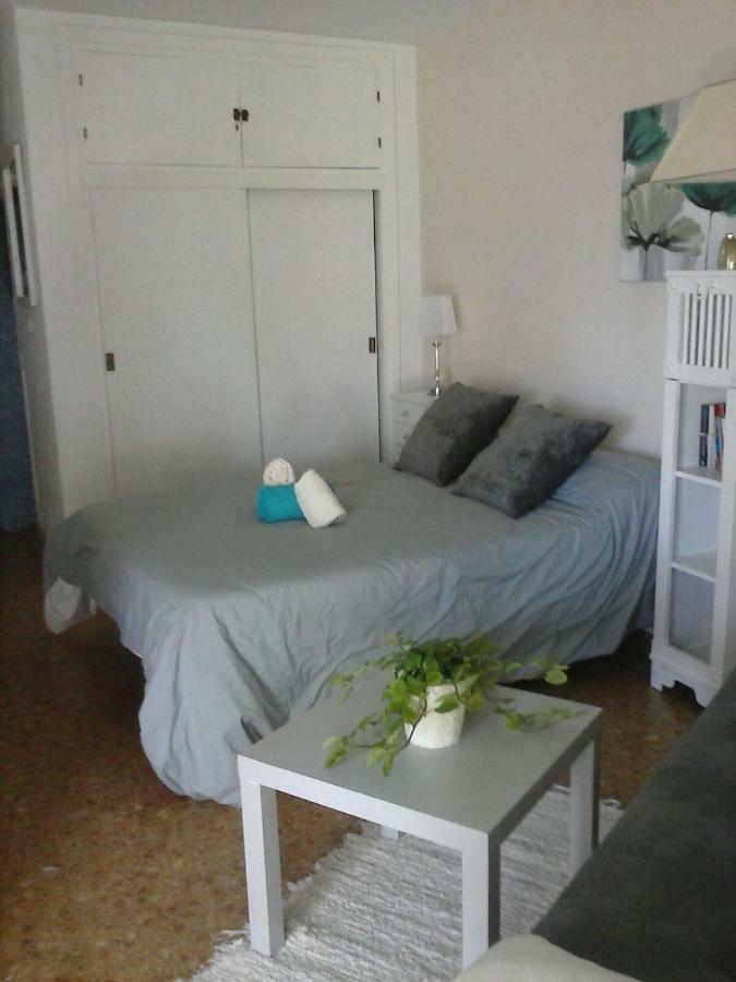 R39 Modern One Bedroom Alcantara לה קאלה דה מיחאס מראה חיצוני תמונה